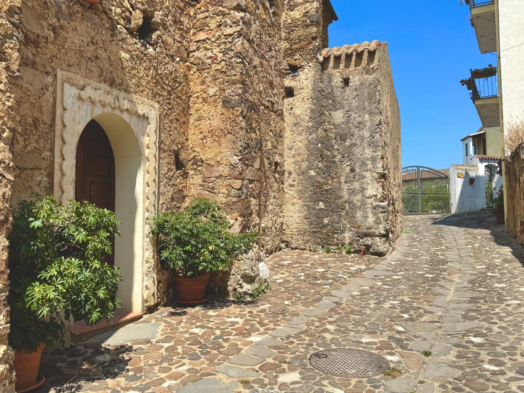 Casa Lia - Independent Apartment In The Gulf Of Orosei Galtellì Exterior foto