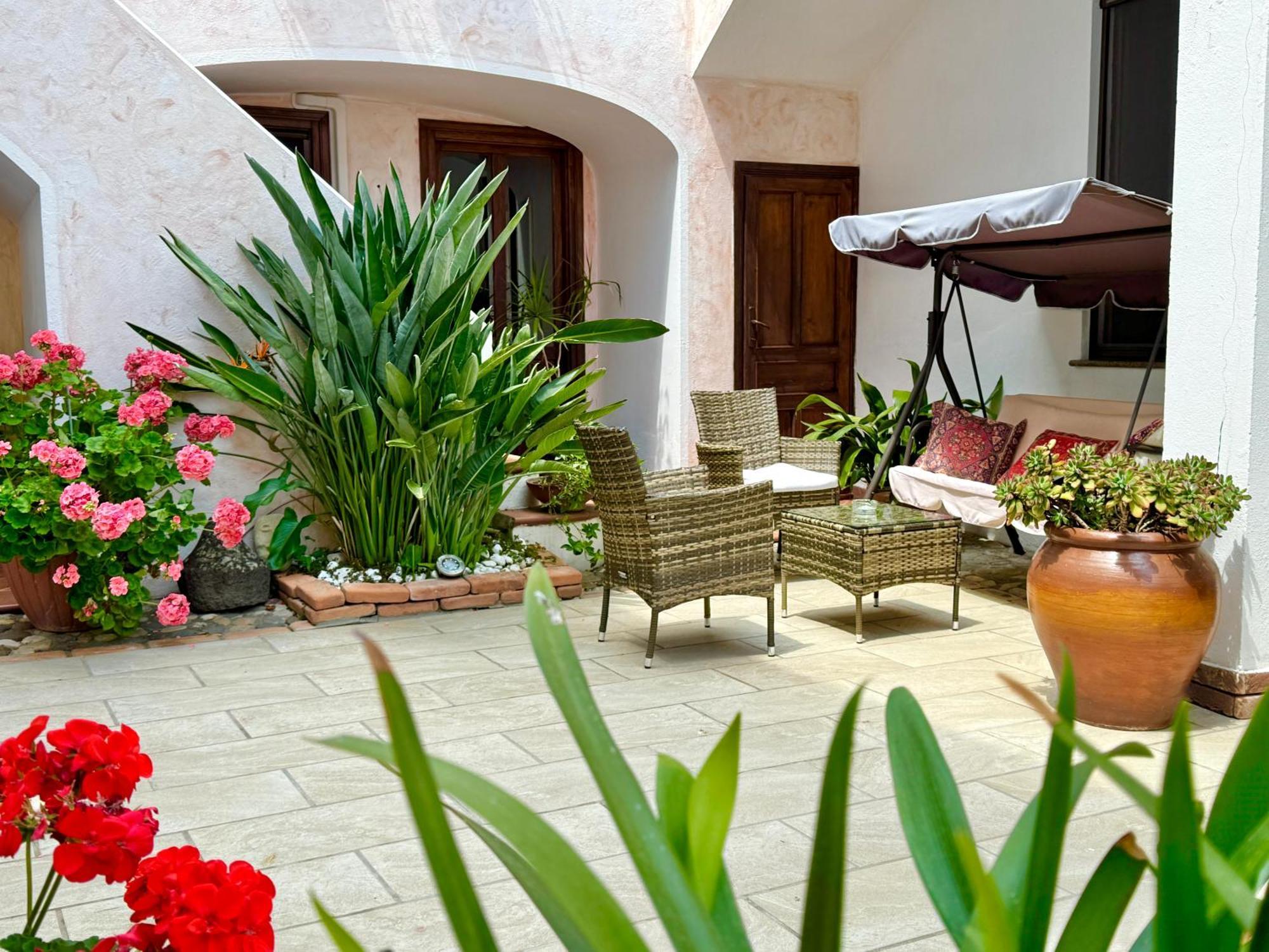 Casa Lia - Independent Apartment In The Gulf Of Orosei Galtellì Exterior foto
